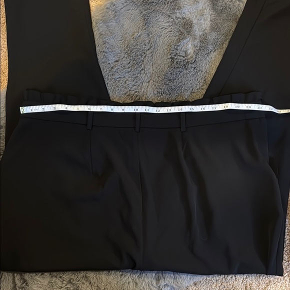 Elegant Black Women's Pants - Picture 7 of 9